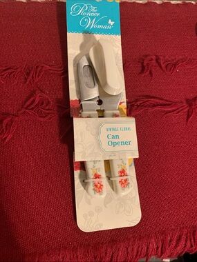 The Pioneer Woman White Floral Can Opener with Red Blossom Accents
